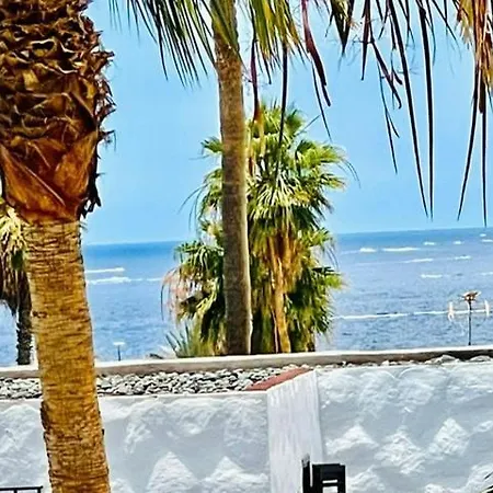 Waves And Relax In Apartamerica Costa Adeje (Tenerife)