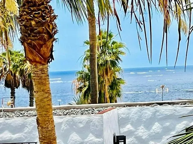 Waves And Relax In Apartamerica أذيخي