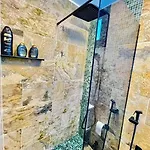 Waves And Relax In Apartamerica דירה *