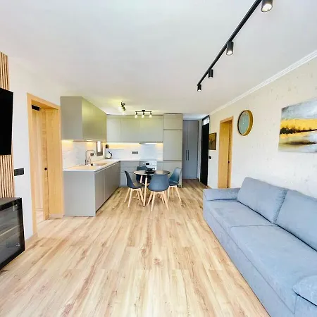 Waves And Relax In Apartamerica 아파트 *